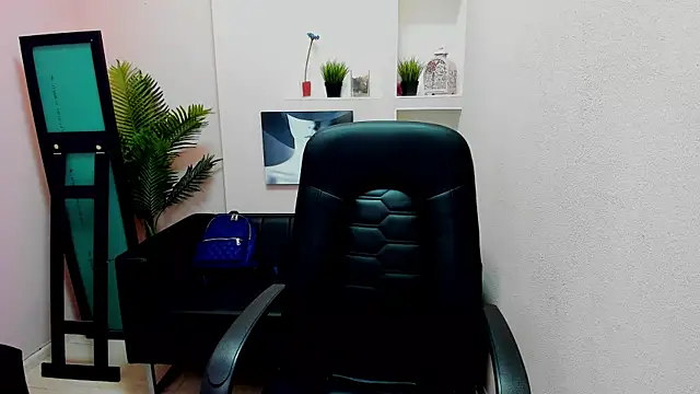 Snapshot of Persephoni chatting on 26, 12, 2024 Persephoni online show from 26, 12, 2024