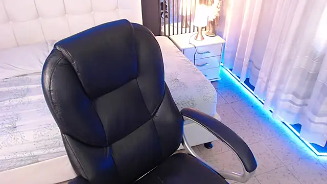 Snapshot of LiaVillalobos chatting on 17, 1, 2026 LiaVillalobos online show from 17, 1, 2026