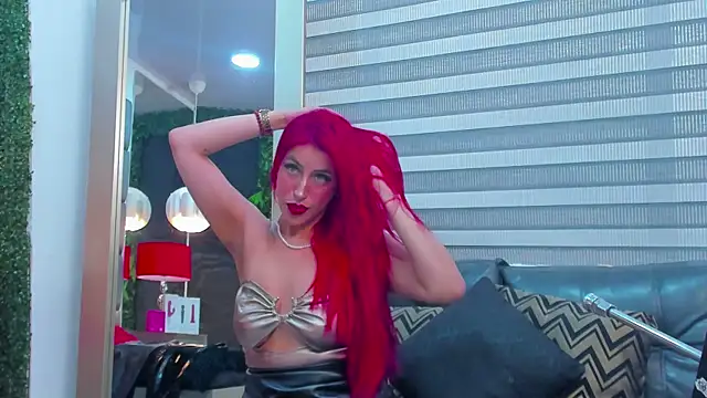 Snapshot of AllissaBrowm chatting on 16, 4, 2026 AllissaBrowm online show from 16, 4, 2026