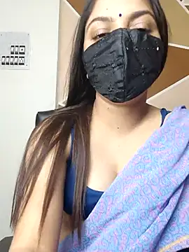 Snapshot of _desigori chatting on 5, 3, 2025 desigori online show from 5, 3, 2025