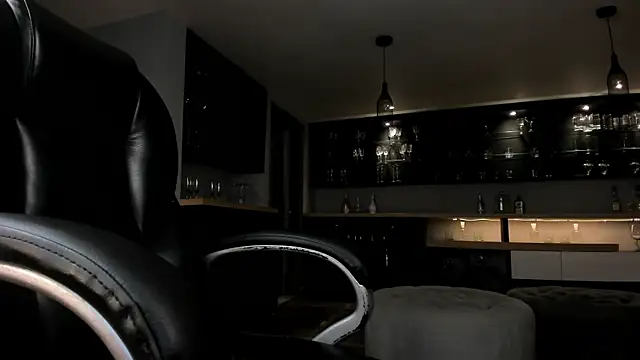 SophieBarnett online show from 4, 4, 2026