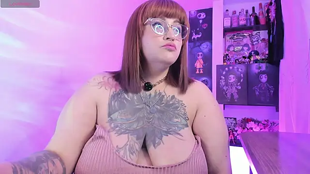 Snapshot of _Ali_Brinck_ chatting on 15, 4, 2026 Ali Brinck online show from 15, 4, 2026