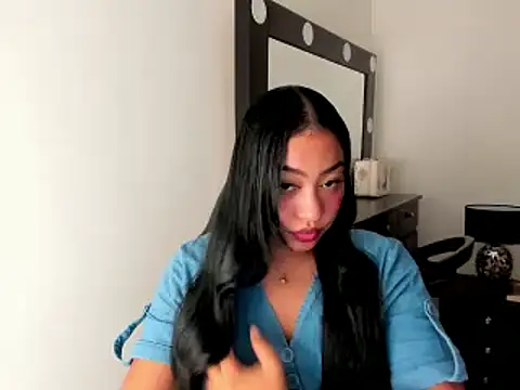 brunetenikole02 online show from 20, 2, 2025