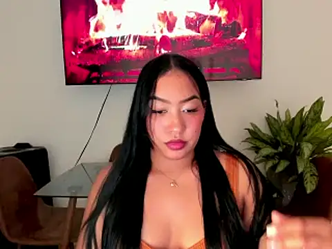 brunetenikole02 online show from 25, 2, 2025