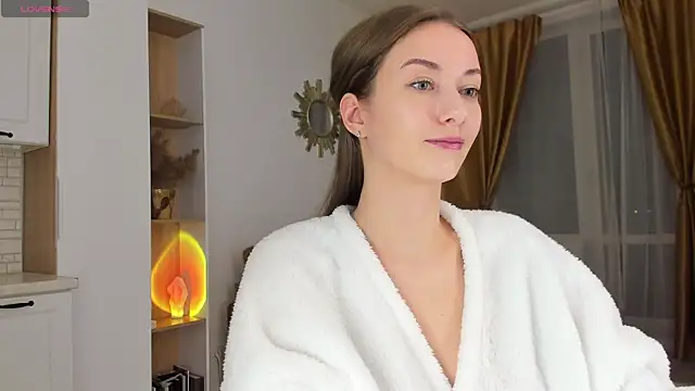 Snapshot of Kelly_Summers chatting on 4, 2, 2025 Kelly Summers online show from 4, 2, 2025