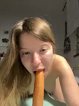 Snapshot of kimczii chatting on 25, 5, 2026 kimczii online show from 25, 5, 2026