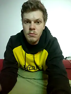 Snapshot of mojpipik21cm chatting on 19, 11, 2025 mojpipik21cm online show from 19, 11, 2025