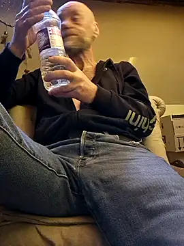 Snapshot of eddouxxx78 chatting on 22, 3, 2026 eddouxxx78 online show from 22, 3, 2026