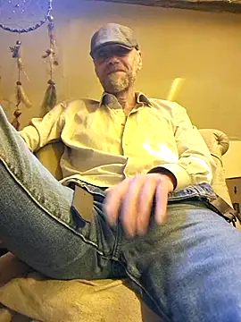 Snapshot of eddouxxx78 chatting on 1, 4, 2026 eddouxxx78 online show from 1, 4, 2026