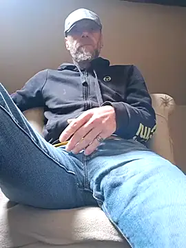 Snapshot of eddouxxx78 chatting on 13, 4, 2026 eddouxxx78 online show from 13, 4, 2026