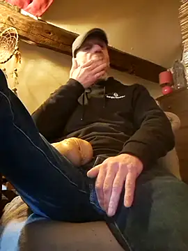 Snapshot of eddouxxx78 chatting on 20, 4, 2026 eddouxxx78 online show from 20, 4, 2026