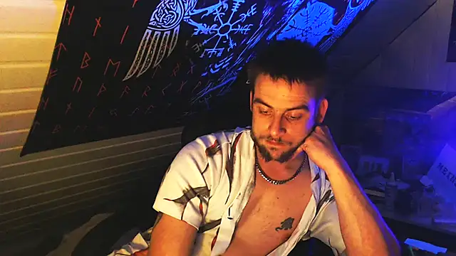 Snapshot of Youngtimer_1997 chatting on 14, 4, 2026 Youngtimer 1997 online show from 14, 4, 2026