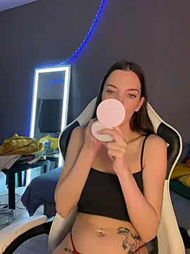 Snapshot of julia_fly chatting on 18, 2, 2026 julia fly online show from 18, 2, 2026