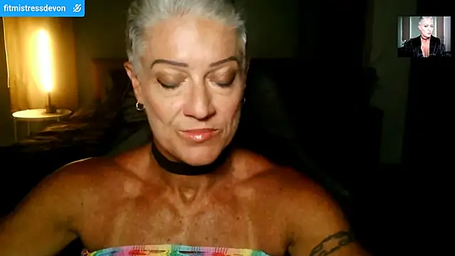 Snapshot of Devon2020 chatting on 3, 4, 2026 Devon2020 online show from 3, 4, 2026