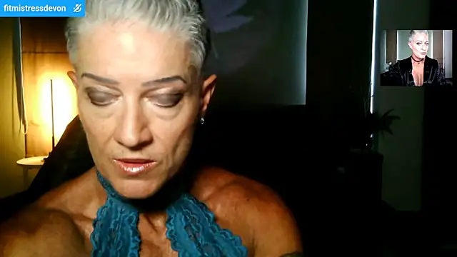 Snapshot of Devon2020 chatting on 21, 4, 2026 Devon2020 online show from 21, 4, 2026