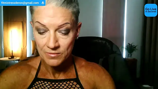 Snapshot of Devon2020 chatting on 15, 6, 2026 Devon2020 online show from 15, 6, 2026