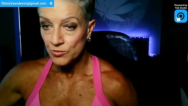 Snapshot of Devon2020 chatting on 5, 7, 2026 Devon2020 online show from 5, 7, 2026