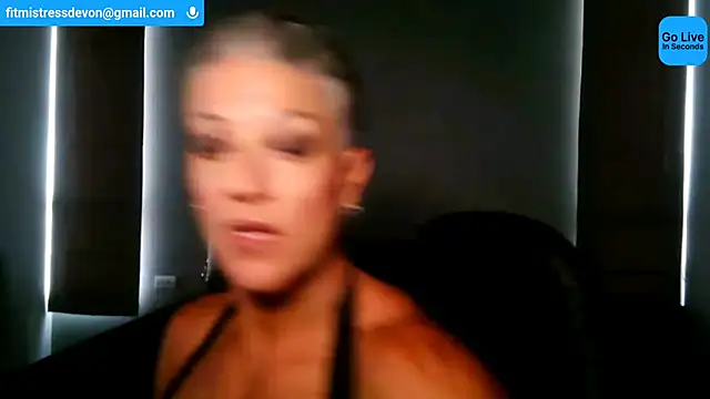 Snapshot of Devon2020 chatting on 10, 7, 2026 Devon2020 online show from 10, 7, 2026