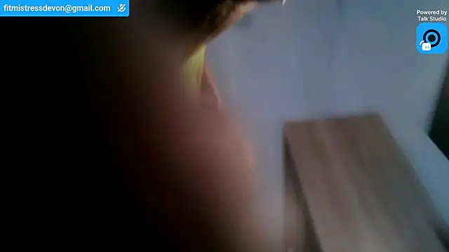 Snapshot of Devon2020 chatting on 11, 7, 2026 Devon2020 online show from 11, 7, 2026
