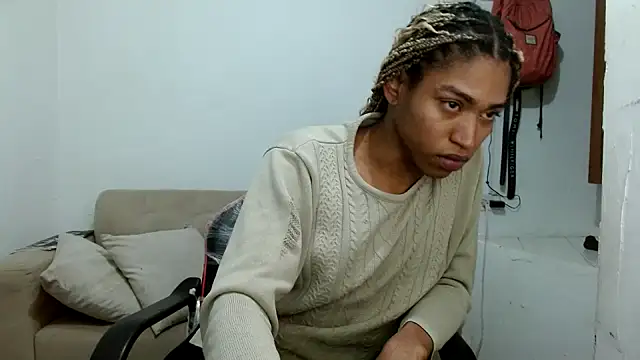 angelamarie1 online show from 18, 12, 2025