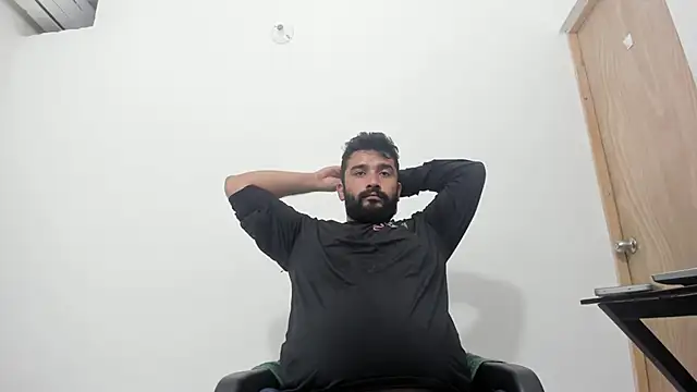 Snapshot of isearchcompany chatting on 24, 11, 2025 isearchcompany online show from 24, 11, 2025