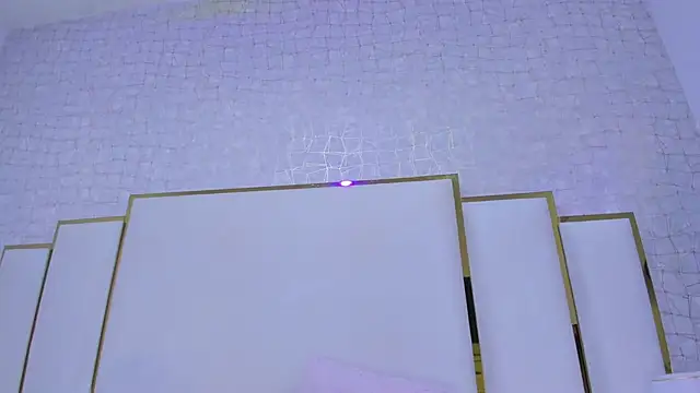 paola rodriguez online show from 9, 11, 2025