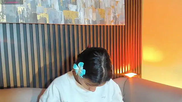 LauraAristizabal online show from 23, 10, 2025