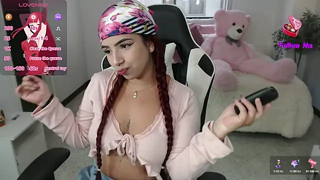 Snapshot of vane_lopez_ chatting on 7, 1, 2025 vane lopez online show from 7, 1, 2025