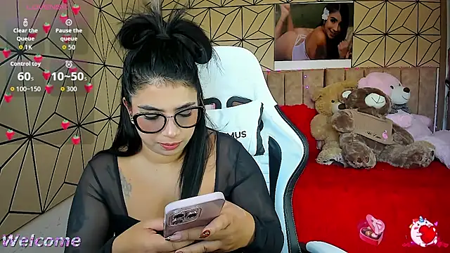 Snapshot of vane_lopez_ chatting on 23, 9, 2025 vane lopez online show from 23, 9, 2025