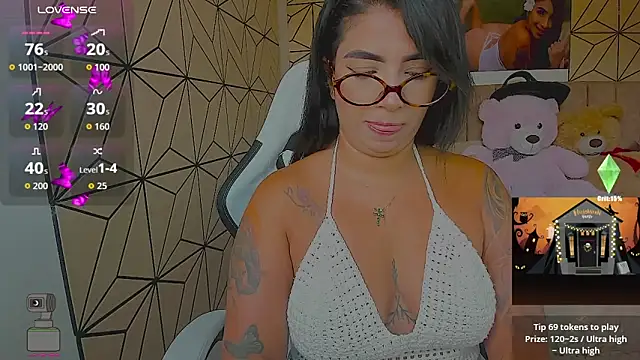 Snapshot of vane_lopez_ chatting on 25, 10, 2025 vane lopez online show from 25, 10, 2025