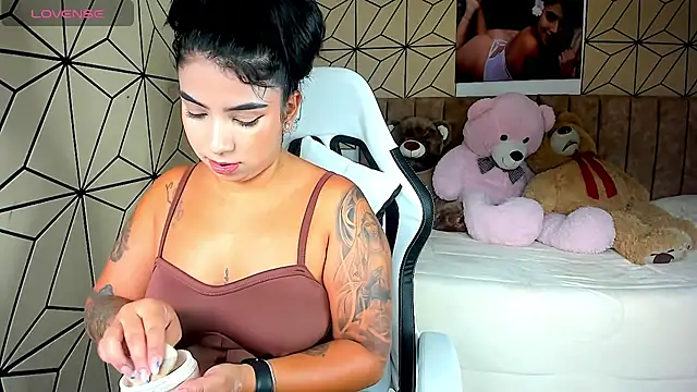 Snapshot of vane_lopez_ chatting on 5, 11, 2025 vane lopez online show from 5, 11, 2025