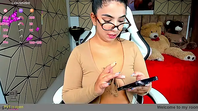 Snapshot of vane_lopez_ chatting on 19, 11, 2025 vane lopez online show from 19, 11, 2025