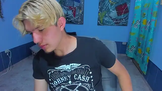 Snapshot of patrik_027 chatting on 29, 10, 2025 patrik 027 online show from 29, 10, 2025