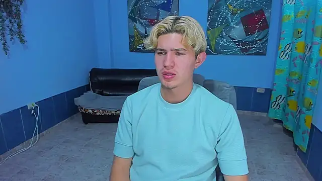 Snapshot of patrik_027 chatting on 1, 11, 2025 patrik 027 online show from 1, 11, 2025