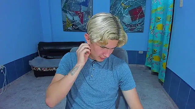 Snapshot of patrik_027 chatting on 2, 11, 2025 patrik 027 online show from 2, 11, 2025