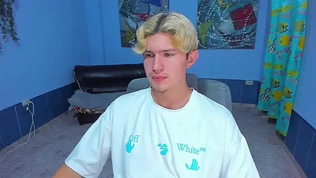 Snapshot of patrik_027 chatting on 5, 11, 2025 patrik 027 online show from 5, 11, 2025