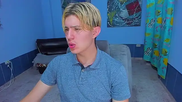 Snapshot of patrik_027 chatting on 10, 11, 2025 patrik 027 online show from 10, 11, 2025