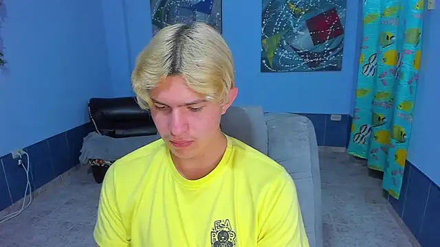 Snapshot of patrik_027 chatting on 12, 11, 2025 patrik 027 online show from 12, 11, 2025