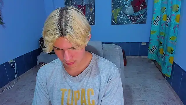 Snapshot of patrik_027 chatting on 18, 11, 2025 patrik 027 online show from 18, 11, 2025