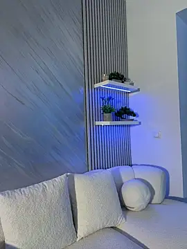 KirstieVegas online show from 13, 3, 2026