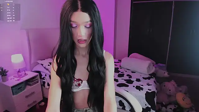 Ainhoads online show from 8, 11, 2025