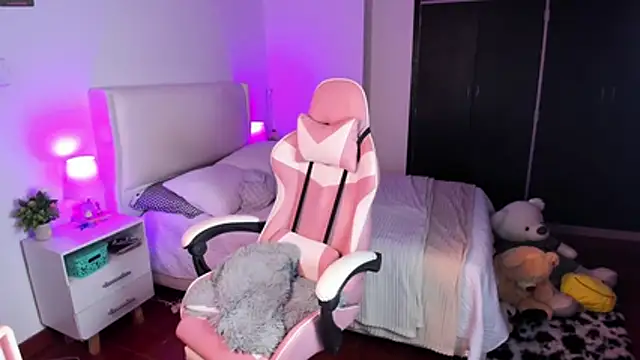 Ainhoads online show from 3, 2, 2026