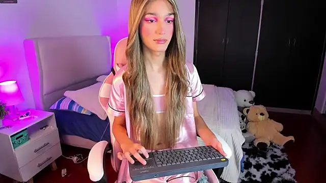 Ainhoads online show from 2, 4, 2026