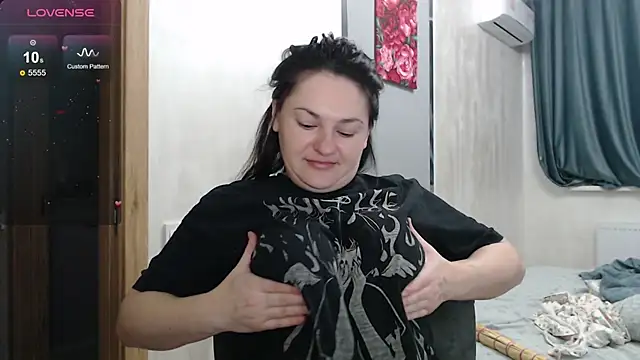 Snapshot of Stacy_Davice chatting on 13, 10, 2025 Stacy Davice online show from 13, 10, 2025