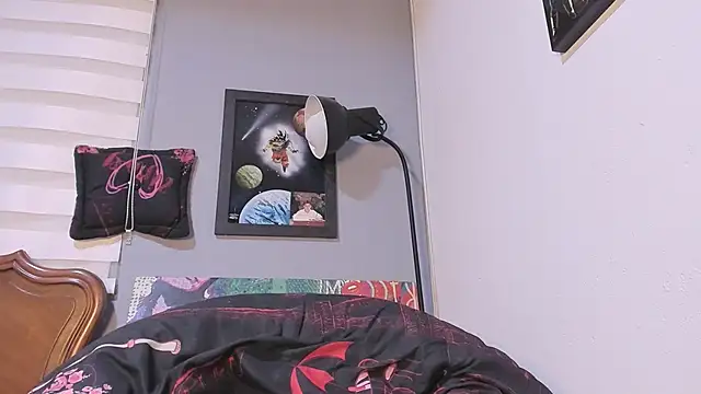 Snapshot of damn_fox chatting on 20, 12, 2024 damn fox online show from 20, 12, 2024