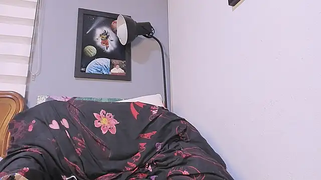 Snapshot of damn_fox chatting on 22, 1, 2025 damn fox online show from 22, 1, 2025