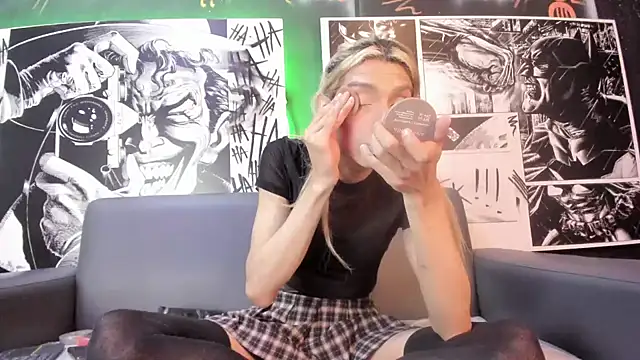 Victoria Badgal  online show from 27, 1, 2025