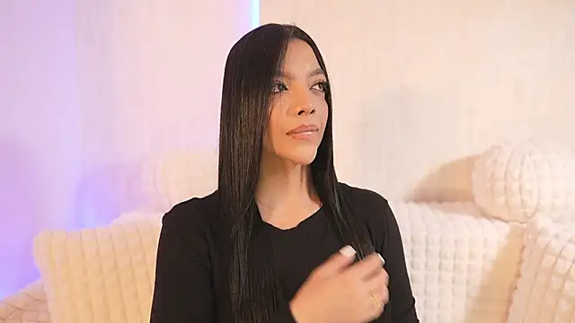 Snapshot of sarah_hiill chatting on 13, 2, 2025 sarah hiill online show from 13, 2, 2025