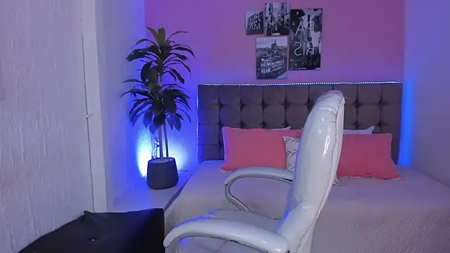 Stefhanyblow online show from 19, 2, 2025