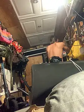 Snapshot of Likewise chatting on 26, 11, 2025 Likewise online show from 26, 11, 2025